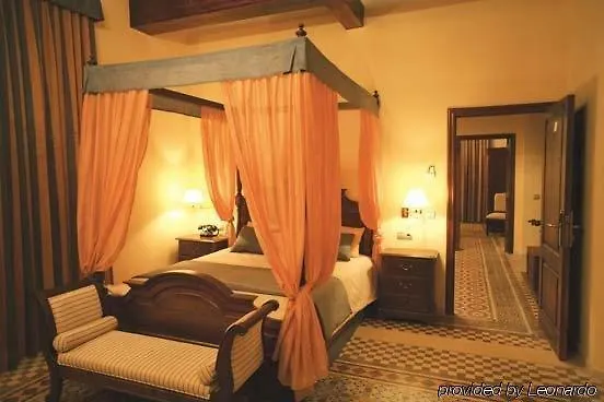 Hotel Retiro 5*